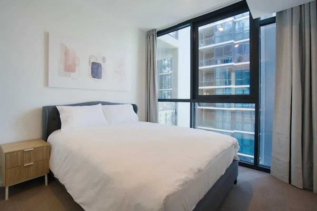 Contemporary 3Br Paradise On Franklin Street Adelaide Daire